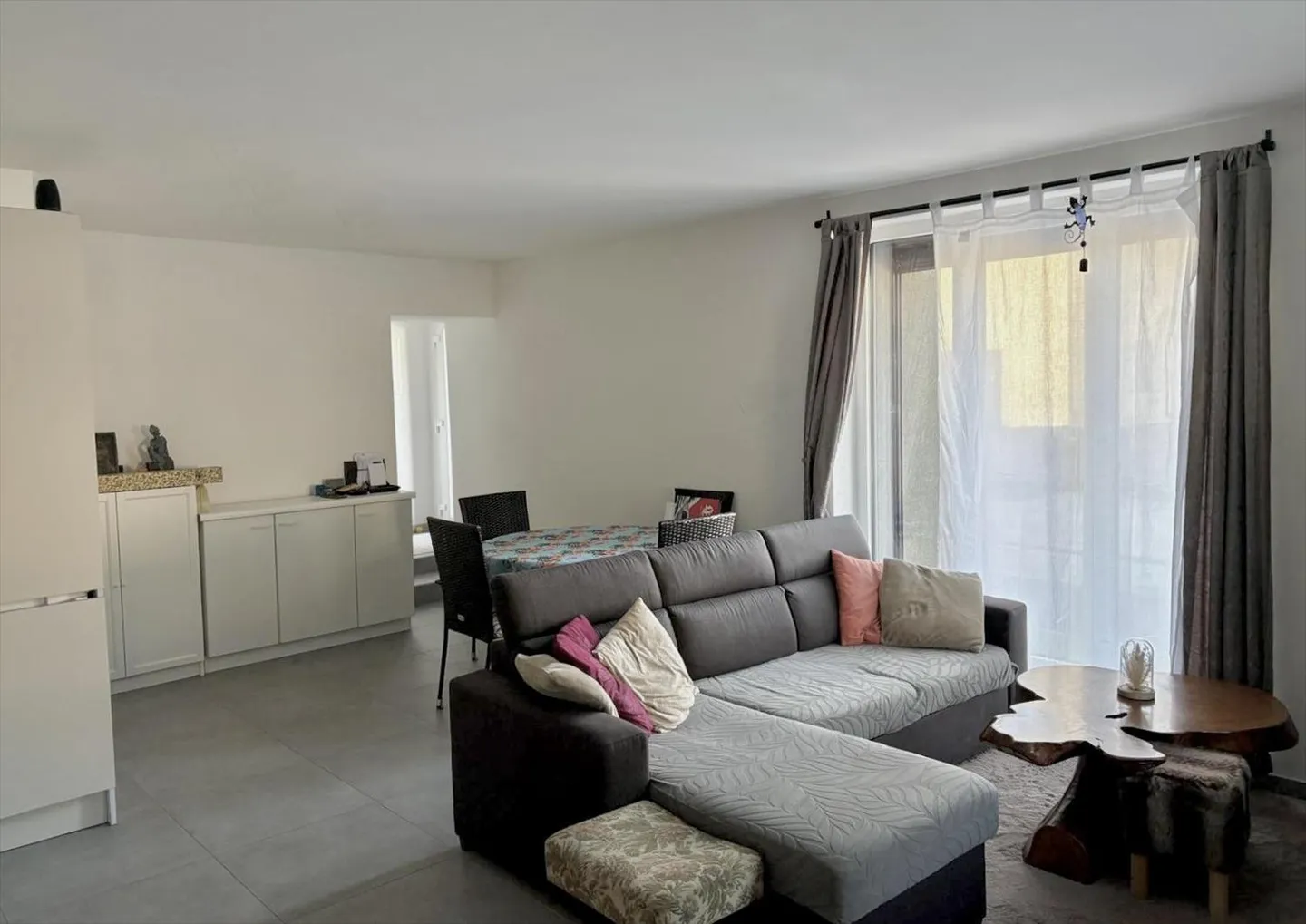 Casa a gradini in affitto - Foto 1 di 8