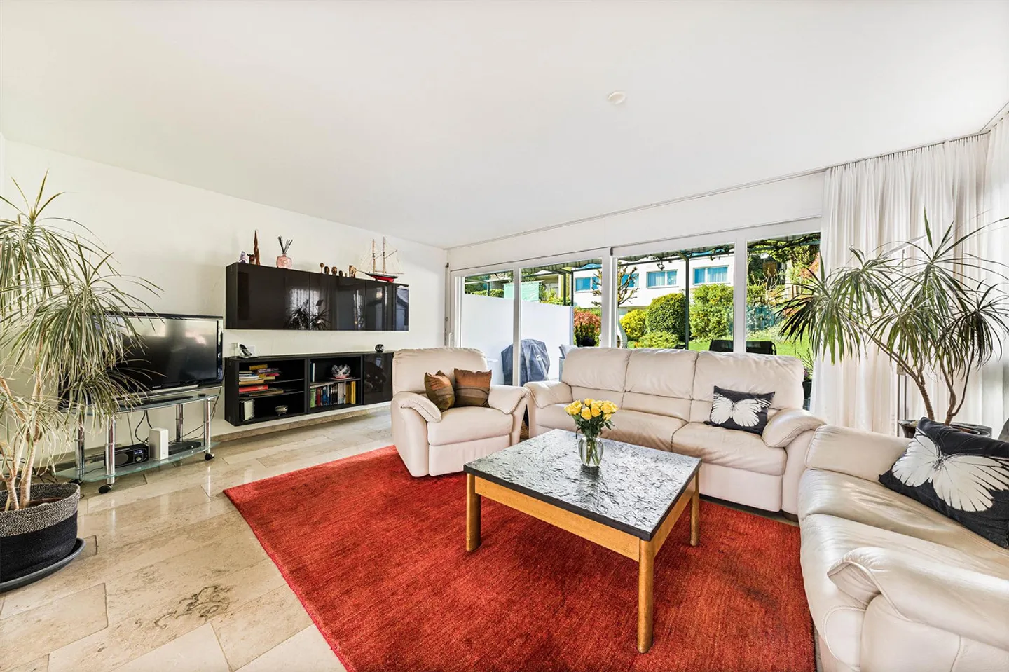 Charming Family Home with Views - Photo 5 of 12
