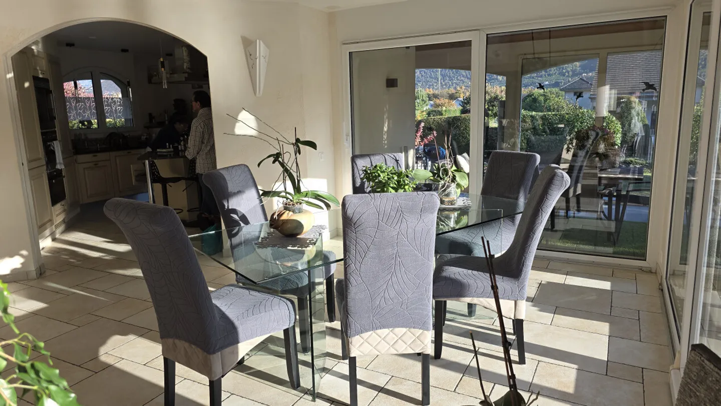 hochwertige Villa - Foto 5 von 13