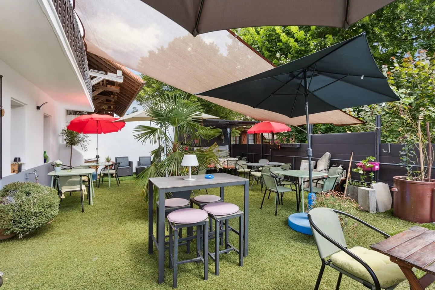 Immeuble mixte avec restaurant- Excellent potentiel de rendement - Photo 7 sur 11