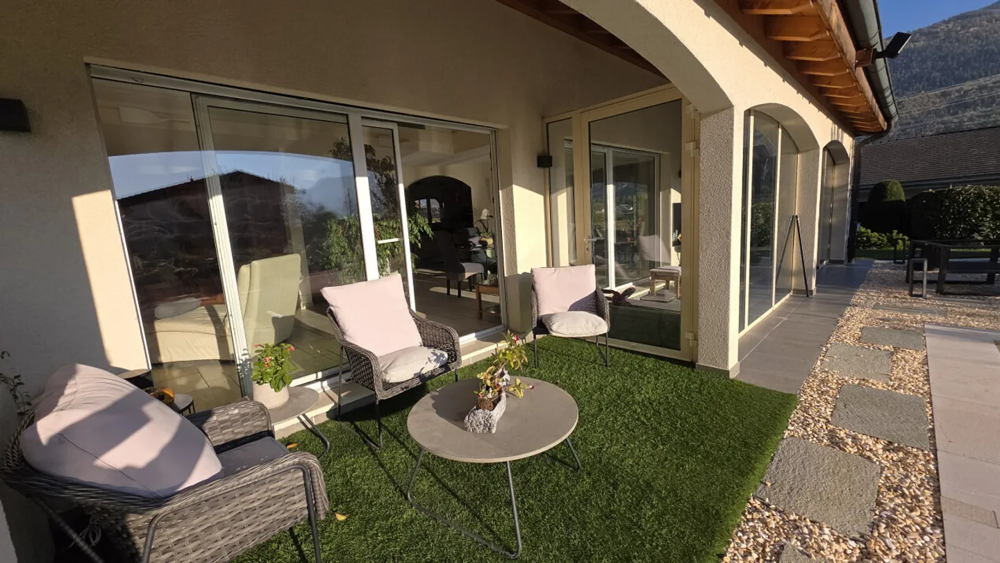 hochwertige Villa - Foto 7 von 13