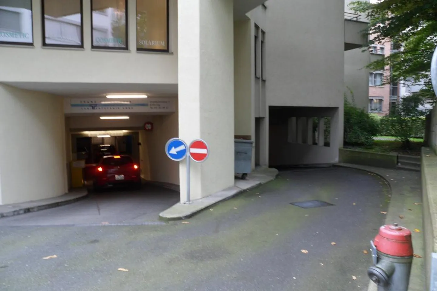 Looking for a parking space in an attractive location? - Photo 1 of 1