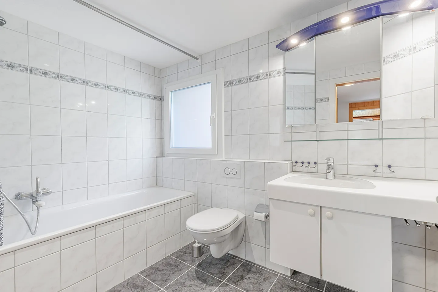 Charmante Maisonette mit Bergsicht - Foto 8 von 10