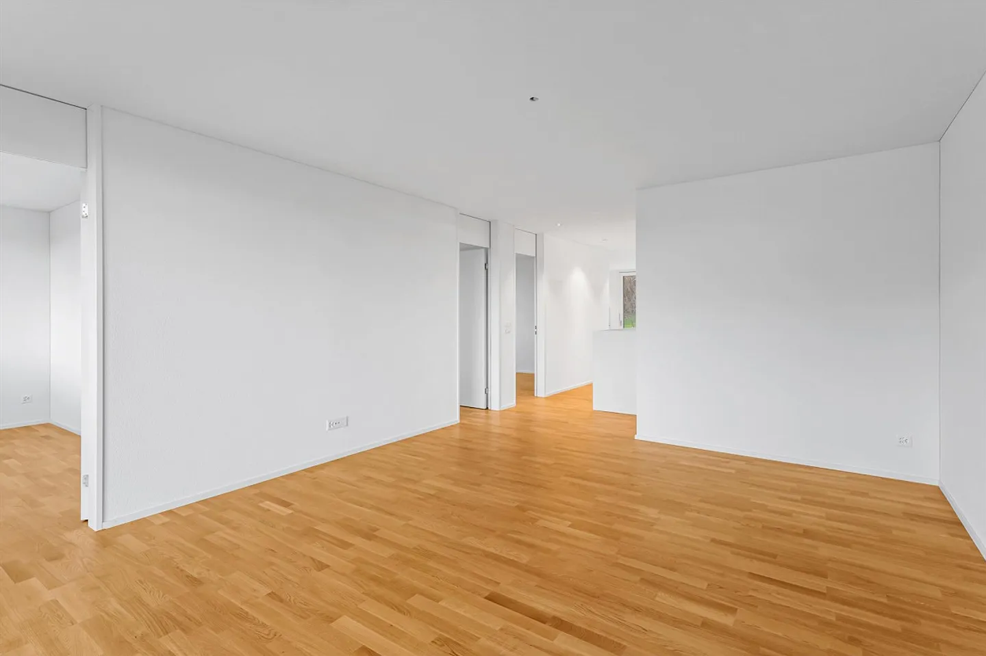 Living like in a single-family house with garden area - Photo 10 of 18