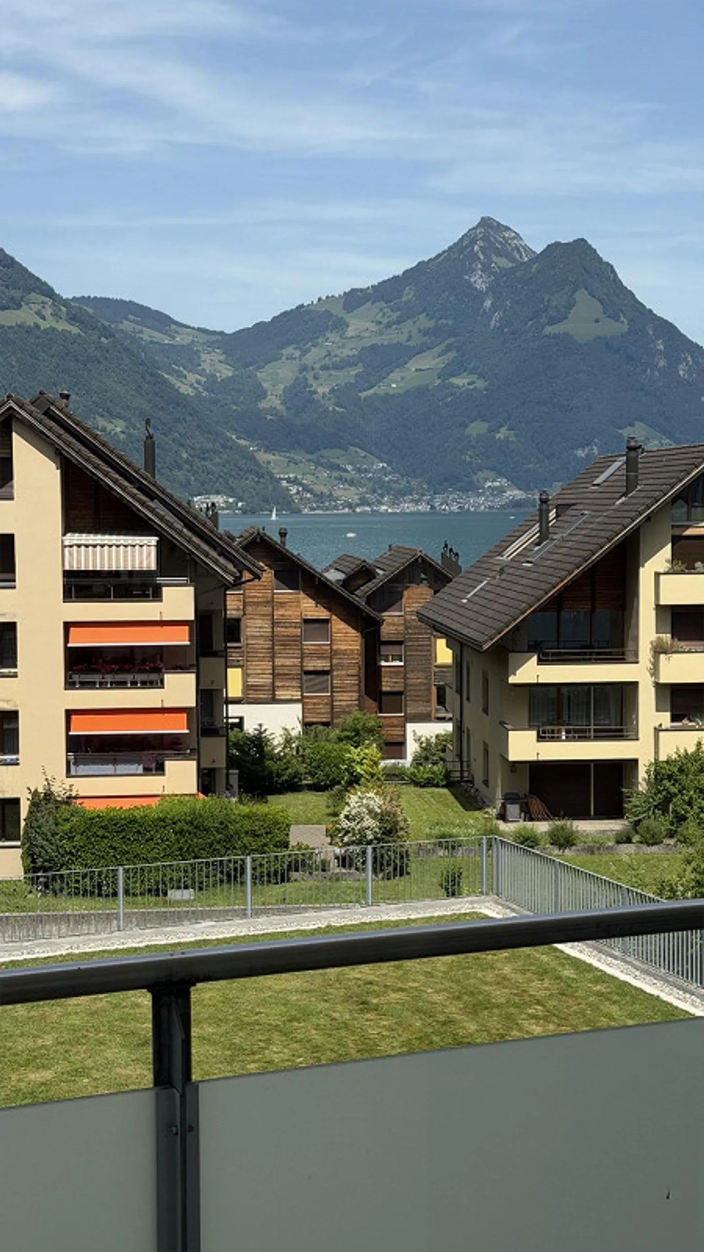 Appartamento da sogno sul Lago di Lucerna – 4,5 stanze con accesso privato al lago - Foto 9 di 12