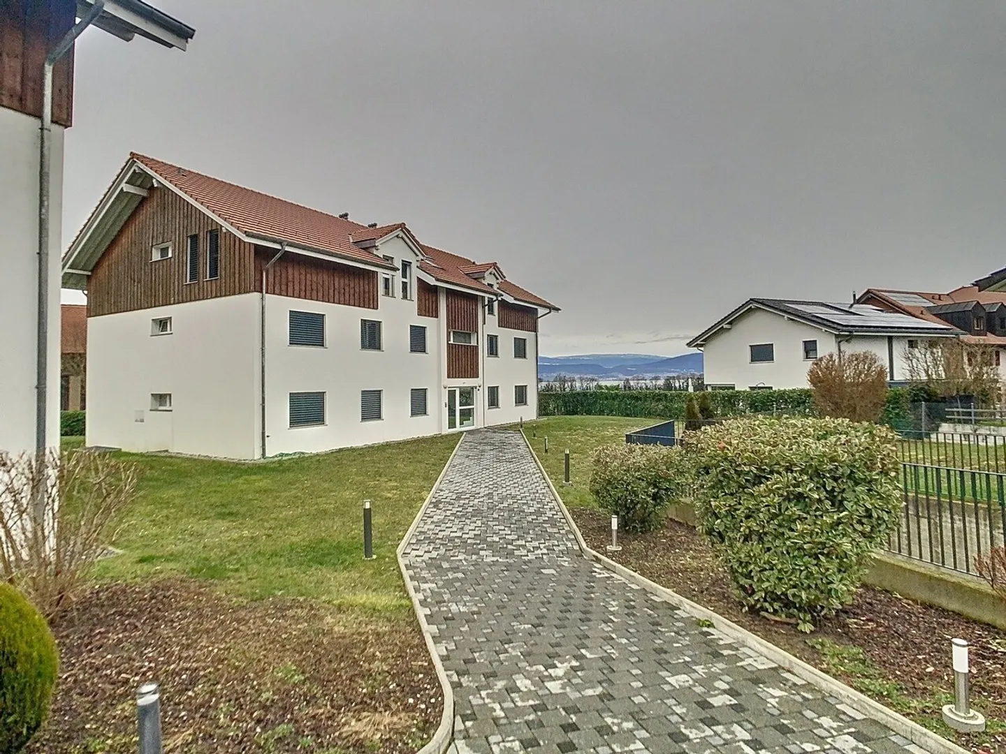 SUPERBE APPARTEMENT LUMINEUX ET SPACIEUX - Foto 1 von 1