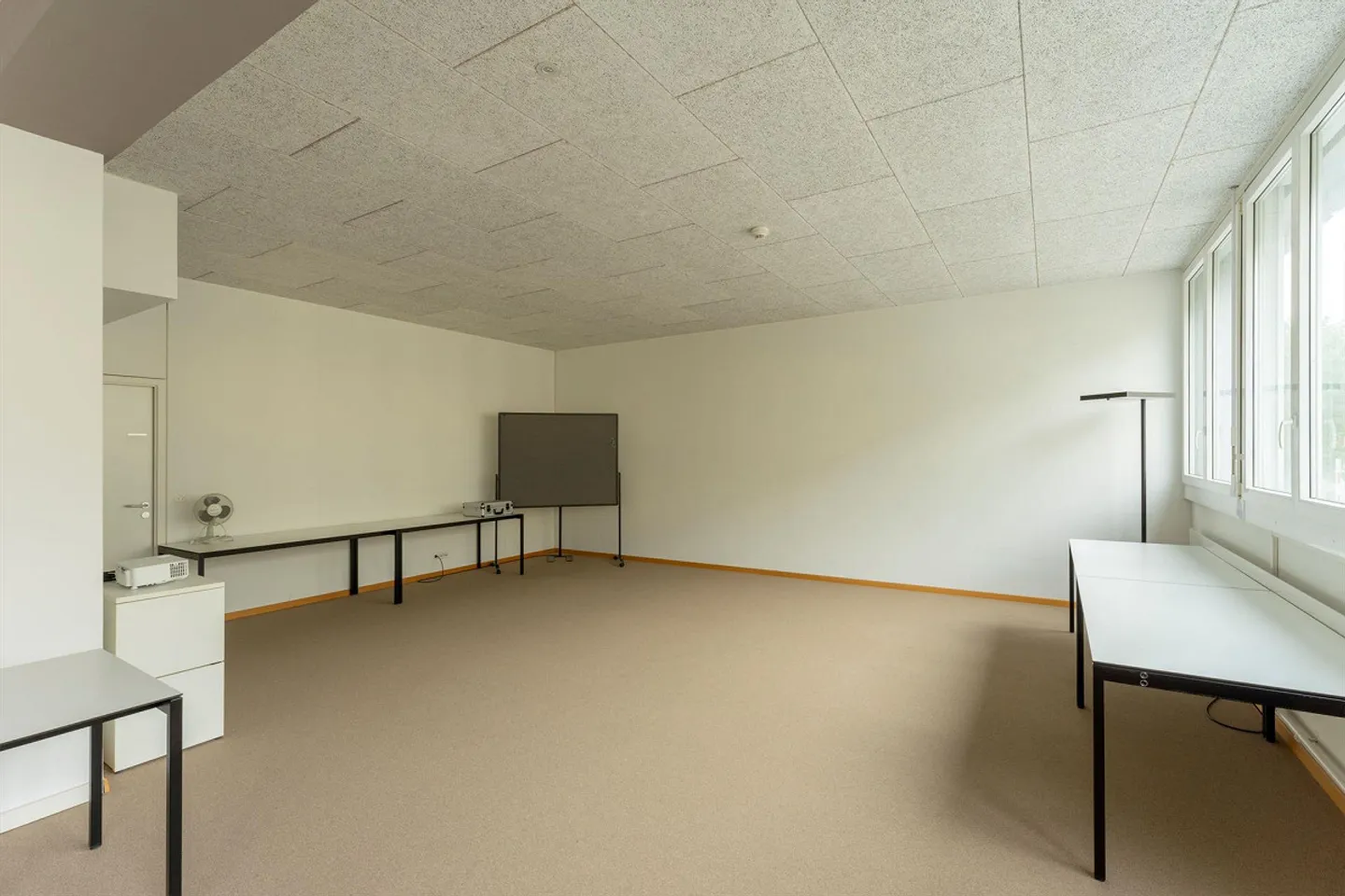Spazi per uffici a prezzi accessibili (244 m2) nel cuore di Köniz - Foto 6 di 9