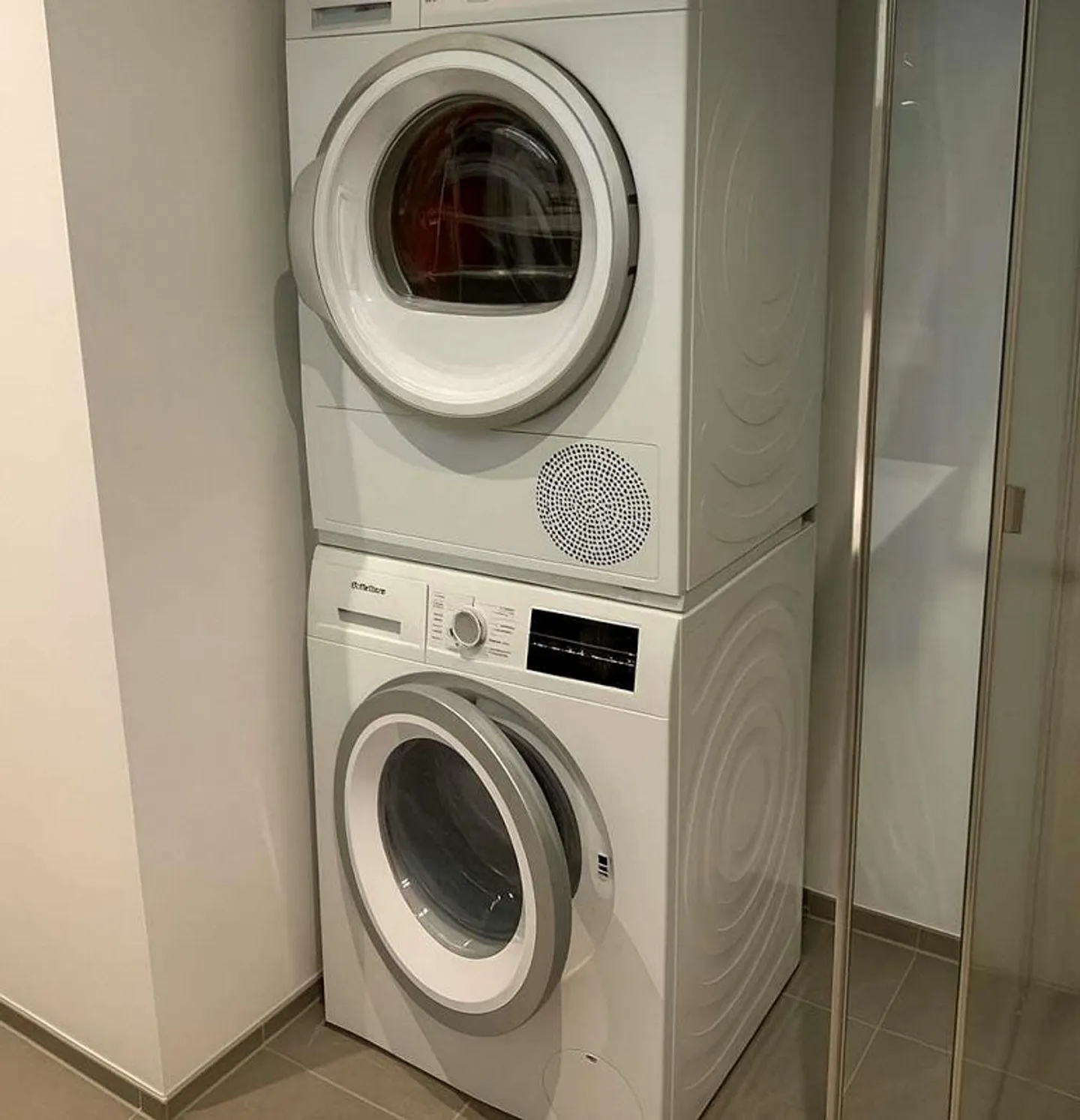 Appartement moderne de 2,5 pièces avec jardin - Photo 6 sur 12