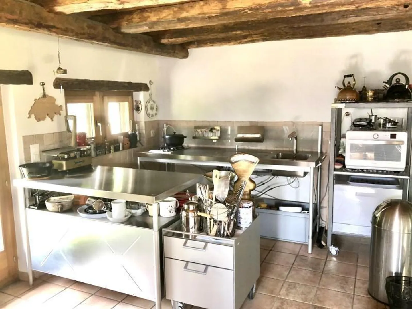 4 1/2-Room Rustic in a Secluded Location, Very Sunny, Quiet View - Photo 5 of 24