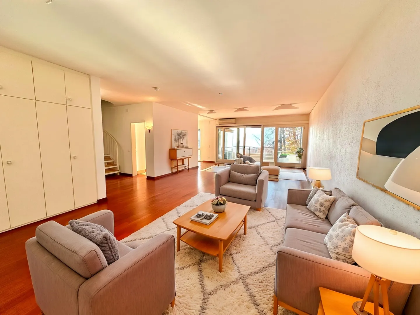 Helles Penthouse mit 6 Zimmern in Lugano mit Seeblick - Foto 2 von 13