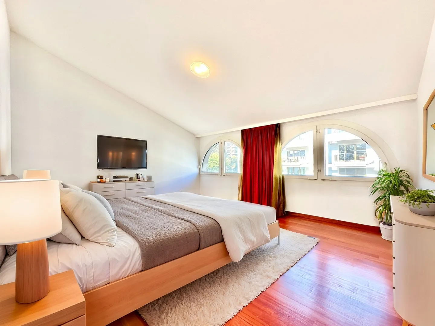 Helles Penthouse mit 6 Zimmern in Lugano mit Seeblick - Foto 6 von 13