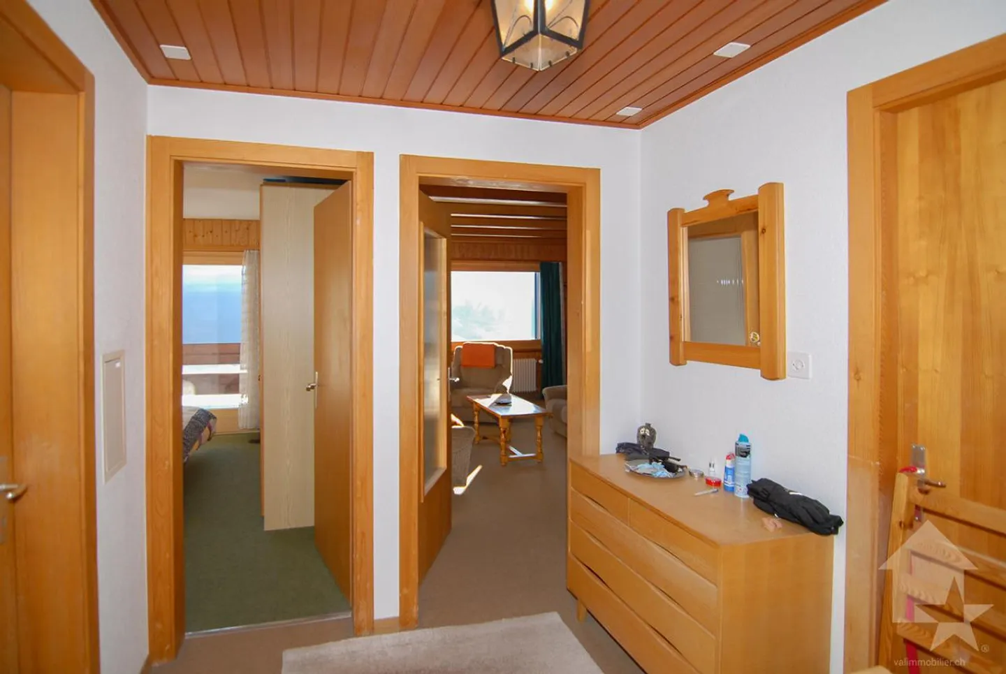 2.5-room apartment with magnificent panoramic view - Photo 5 of 11