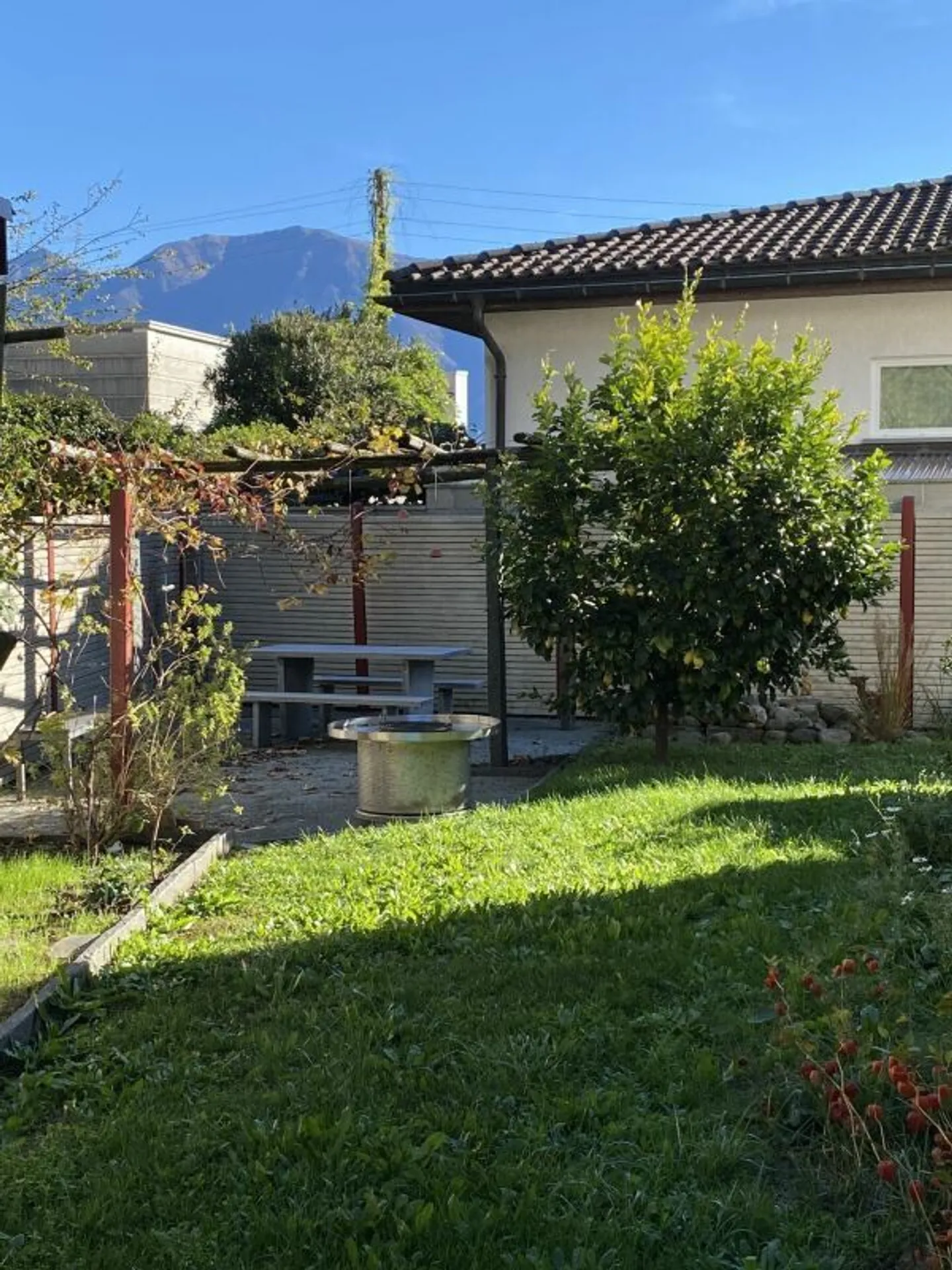 Zweifamilienhaus in Top-Zustand - Foto 4 von 21