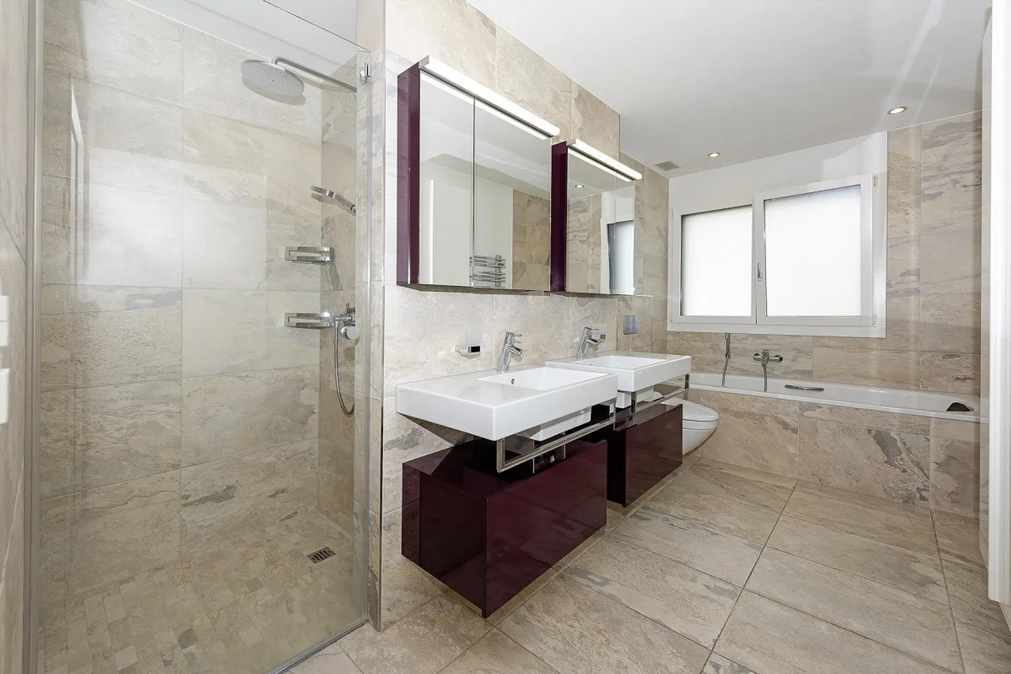 Luxurious, elegantly furnished 5.5-room condominium - Photo 10 of 11