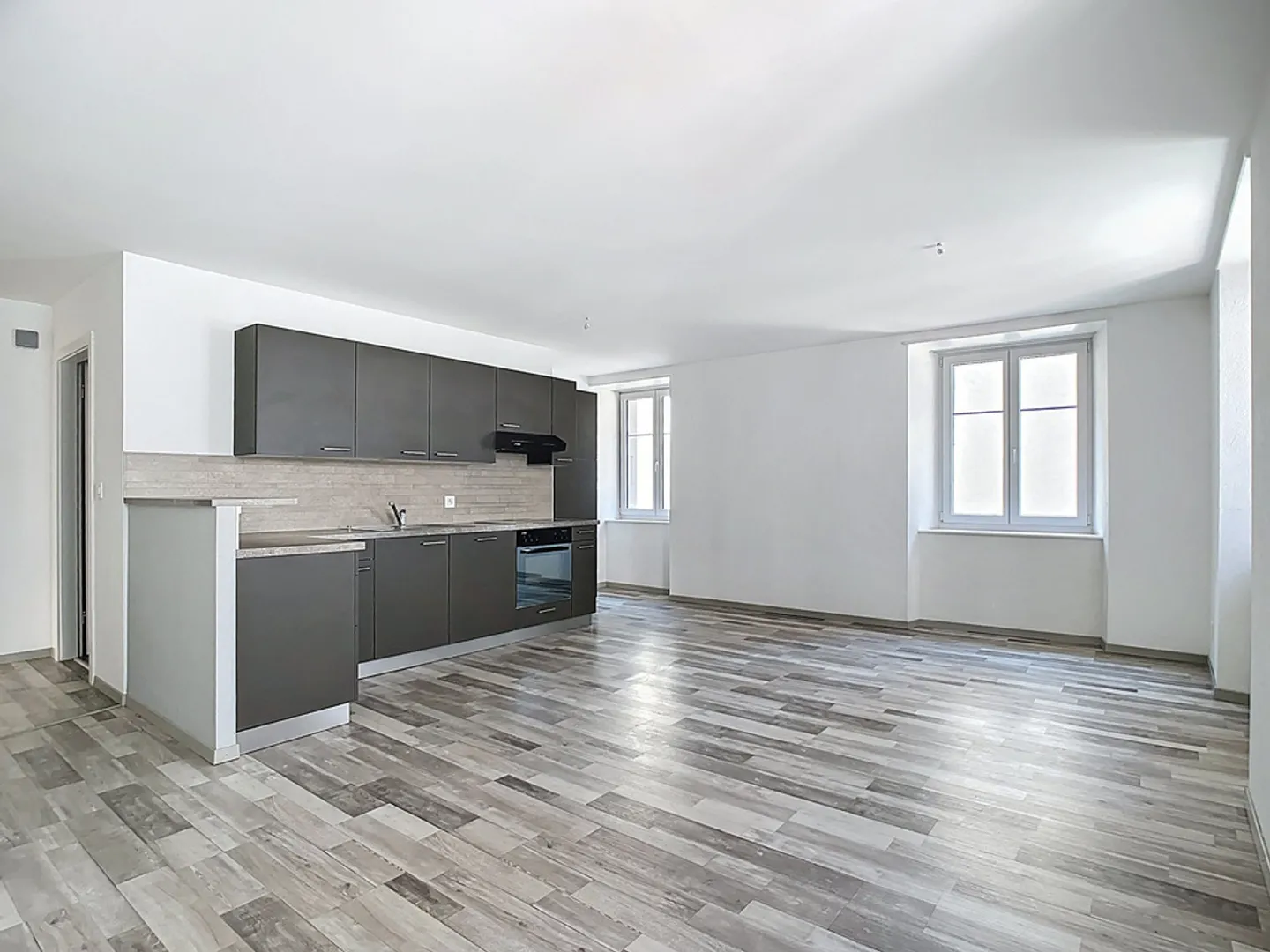 Appartamento 4 locali - Foto 1 di 11