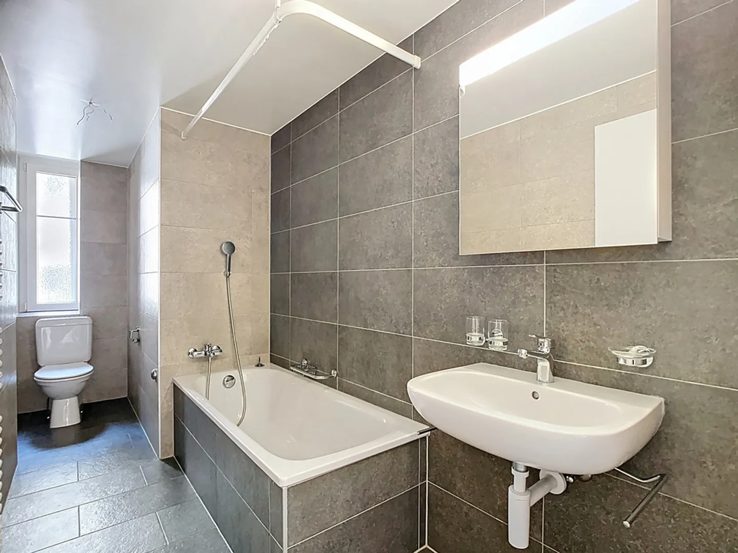 Appartamento 4 locali - Foto 4 di 11