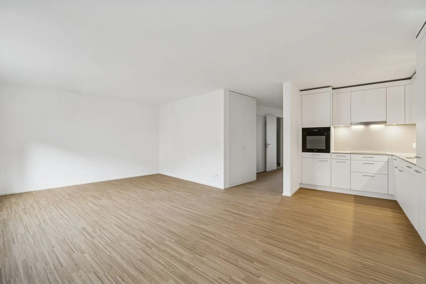 Modernes Apartment in Oerlikon - Foto 2 von 11