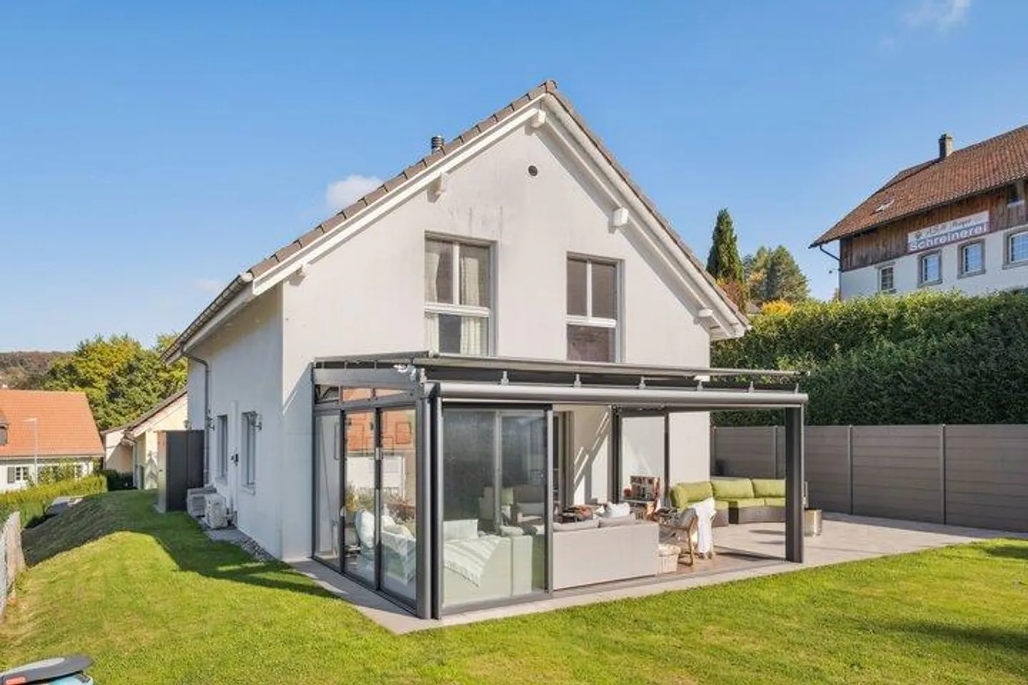 VIVRE MODERNE AVEC ÉLÉGANCE INTEMPORELLE - Photo 1 sur 8