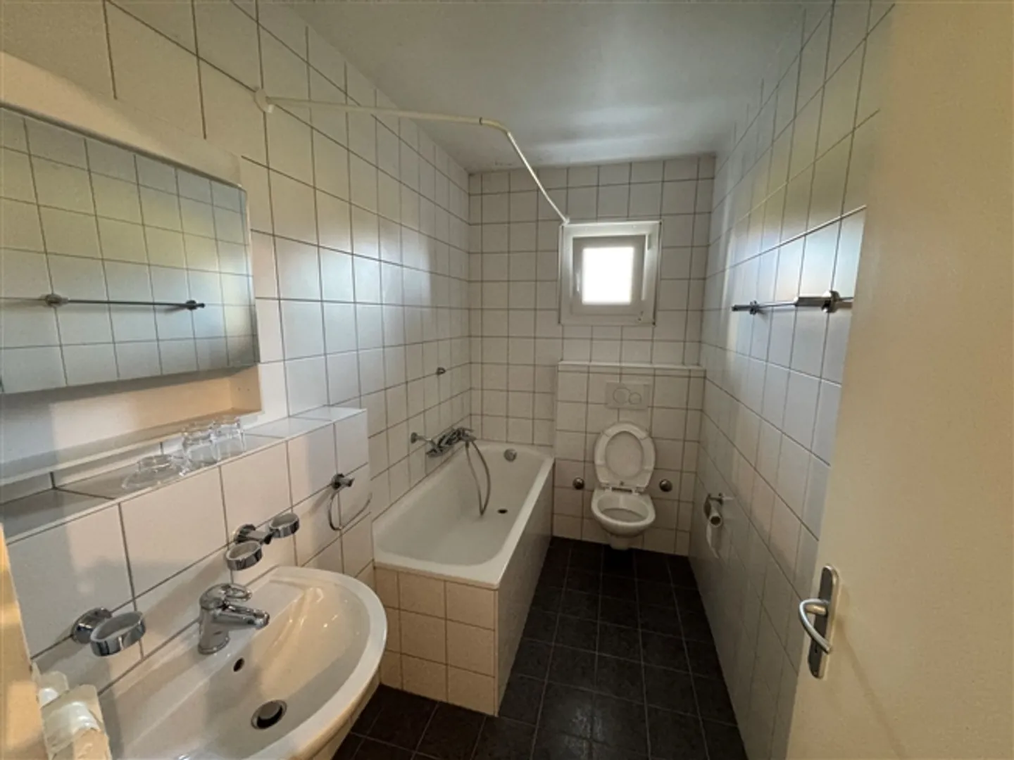 Bel appartement avec balcon - Photo 5 sur 5