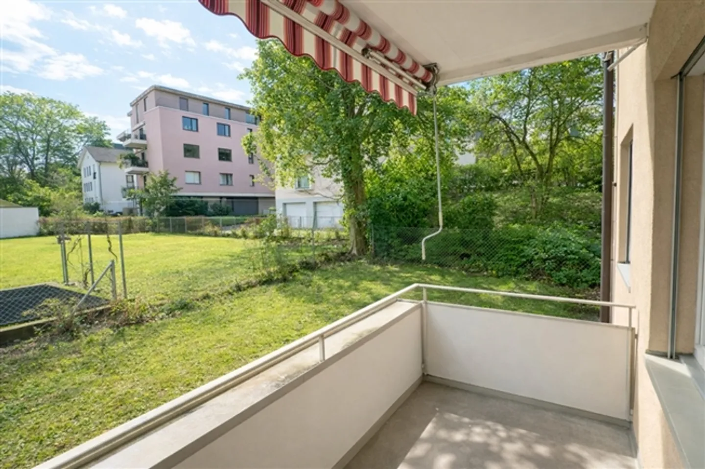 Modernes Apartment mit sonnigem Balkon - Foto 6 von 8