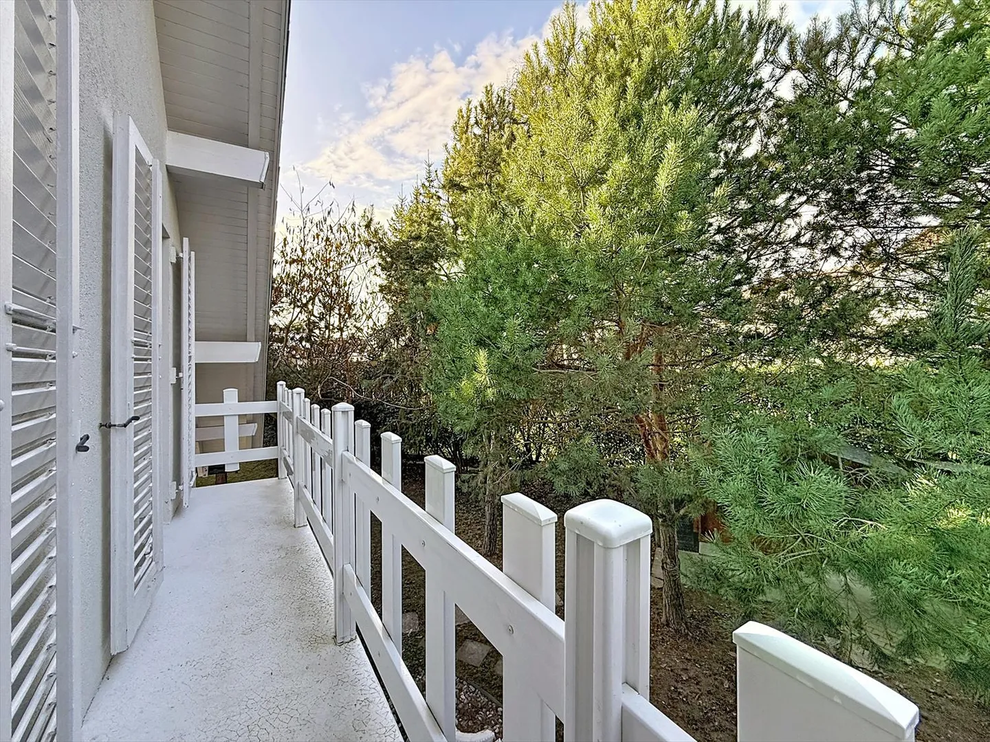 Villa with separate annex studio in Commugny - Photo 7 of 8