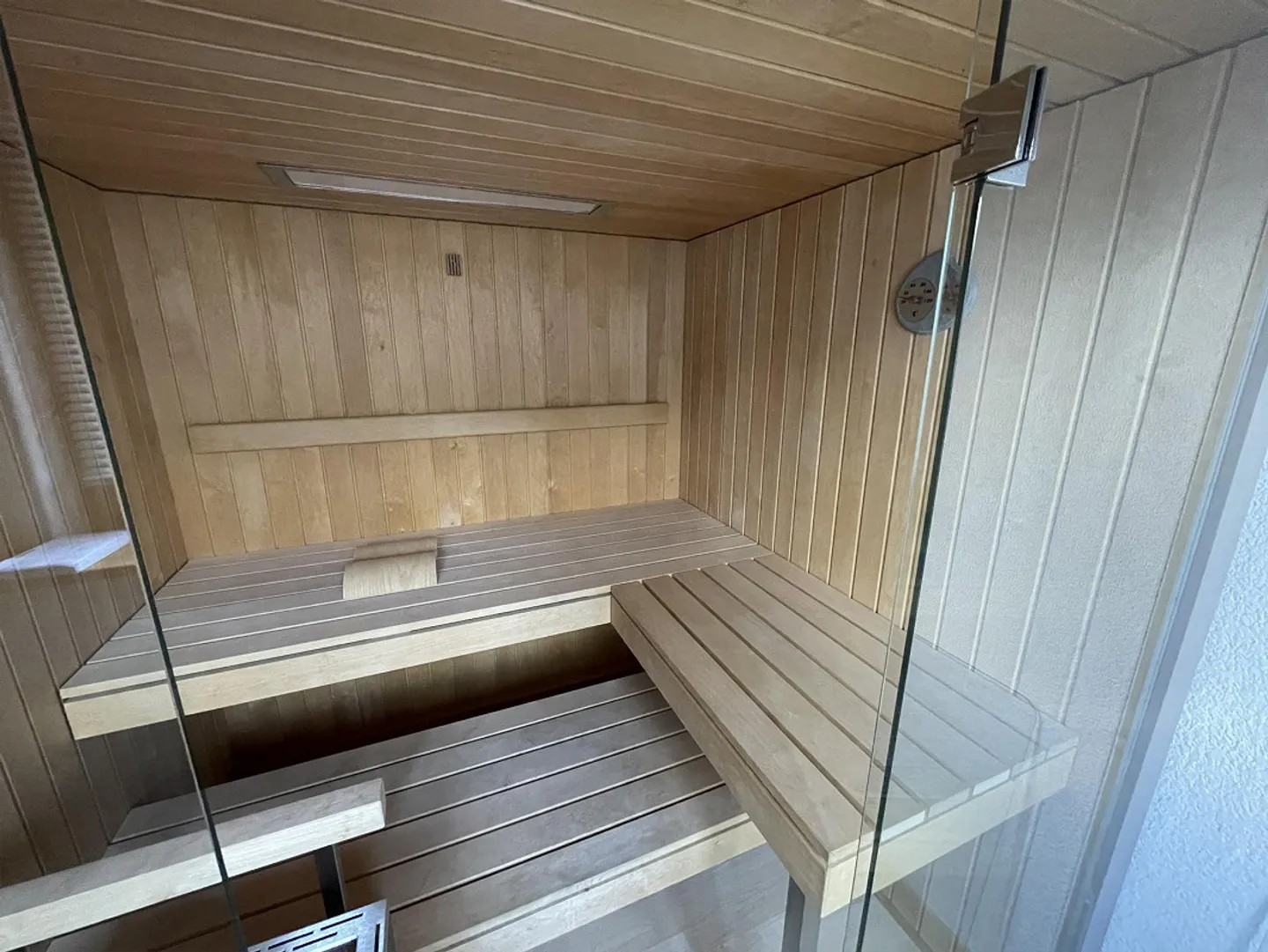 Bright 4.5-room apartment with garage, parking space, workshop, and sauna - Photo 8 of 8