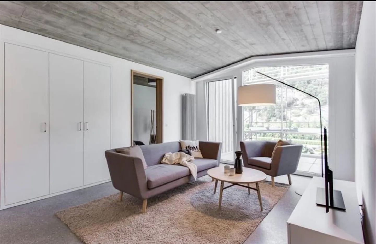 Modern 4.5 room apartment with 2 large terraces - Photo 3 of 7
