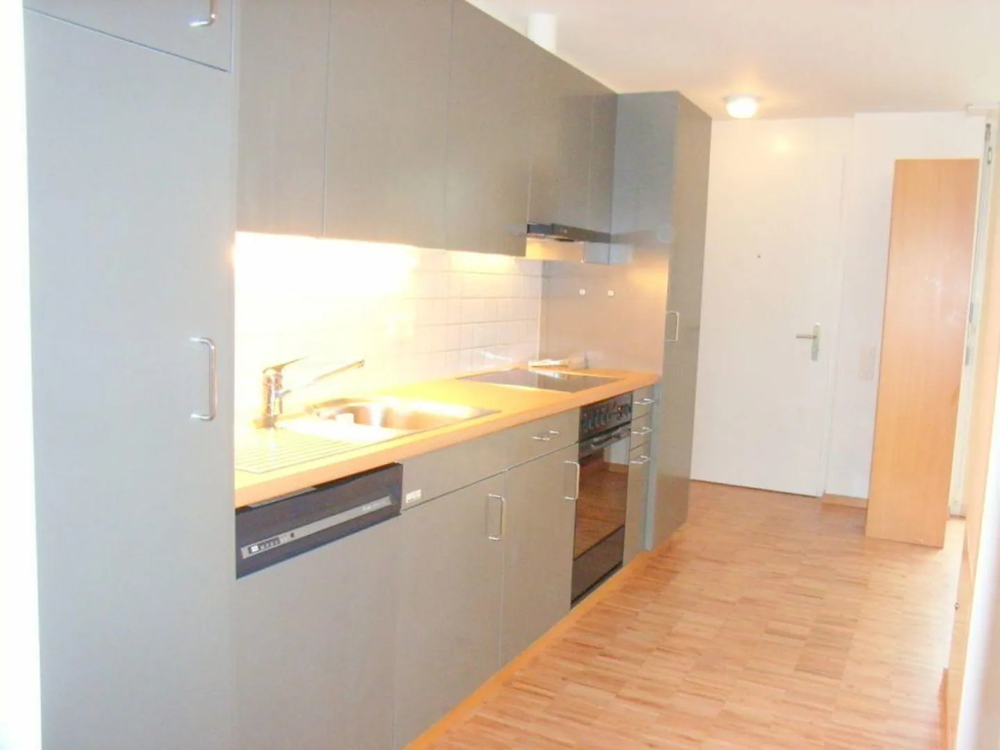 Appartamento 1,5 locali in un quartiere tranquillo - Foto 6 di 9