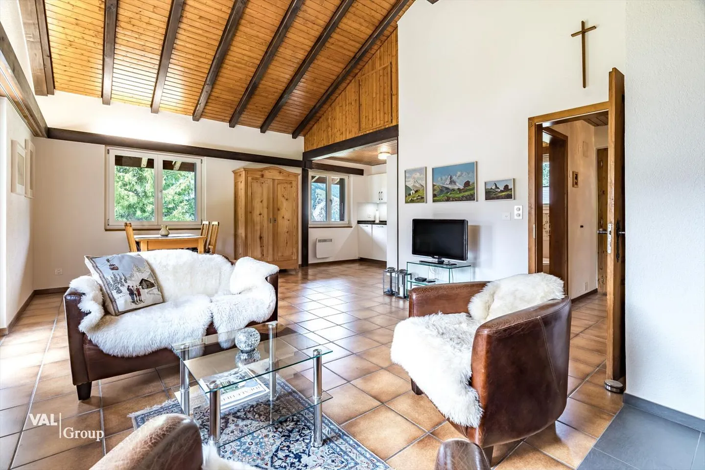 Alpine Retreat with Charm - 4.5-Room Chalet in the Hublen Hamlet near Grächen - Photo 7 of 13