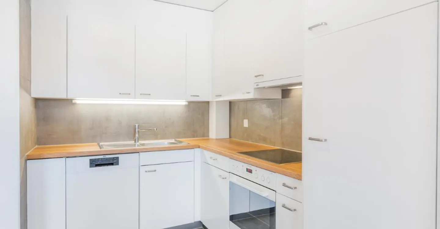 Appartamento 3½ locali con balcone e posto auto interno – Neyruz - Foto 3 di 9