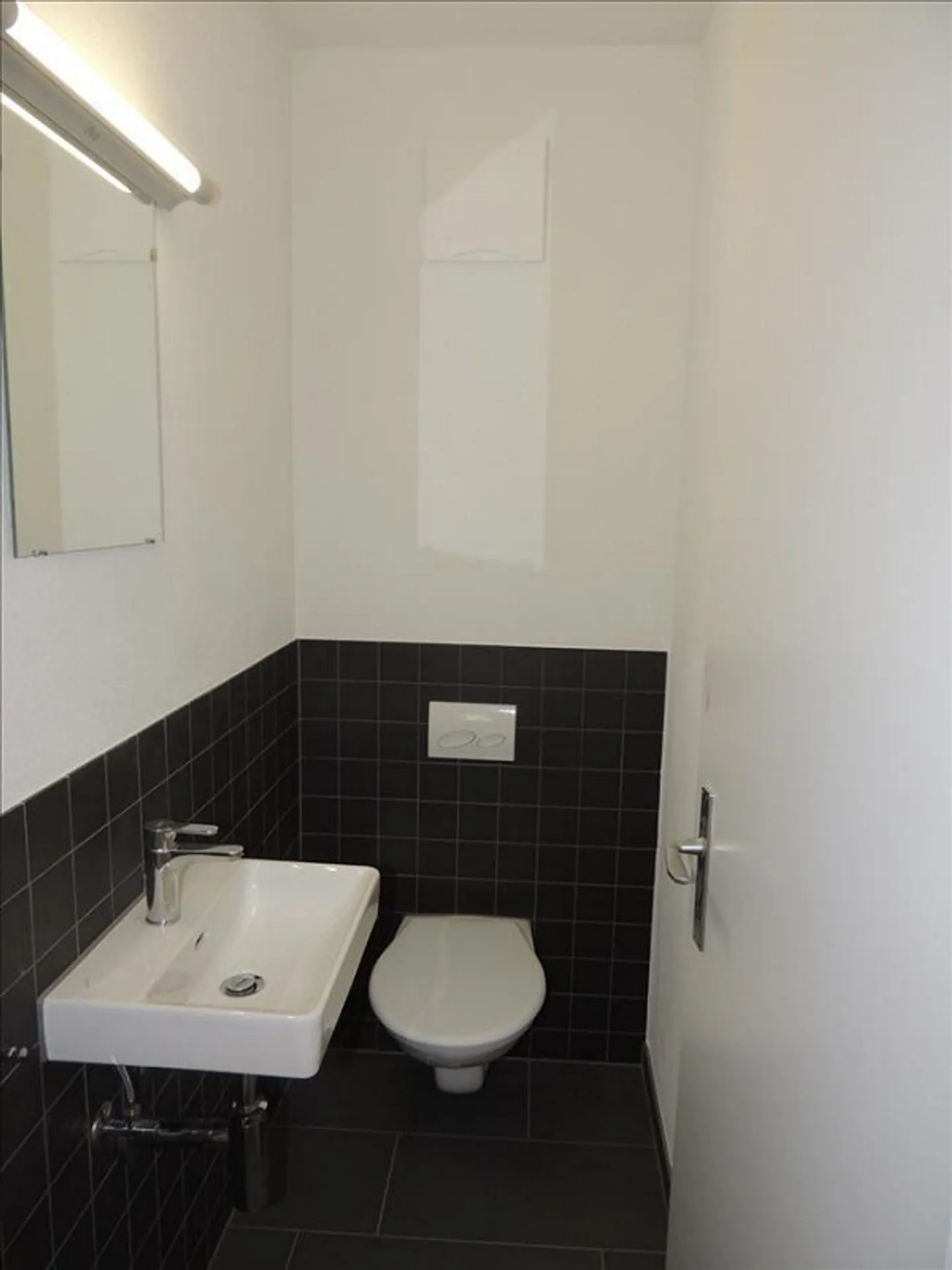 Modernes Apartment mit Balkon - Foto 5 von 8