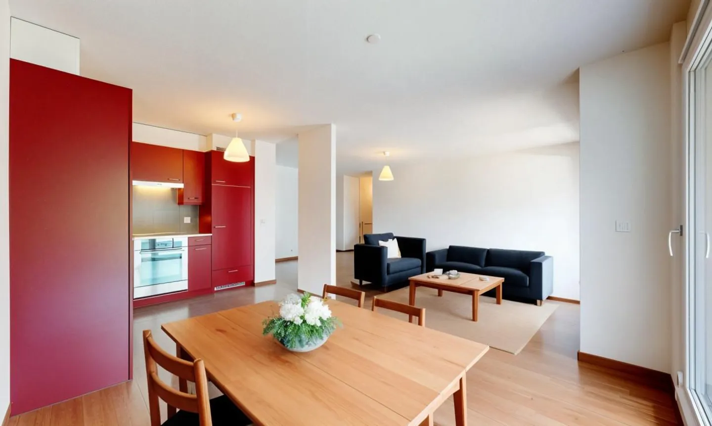 Möglichkeit in Clarens: 4,5 Zimmer ideal für Familie oder Investor - Foto 4 von 13