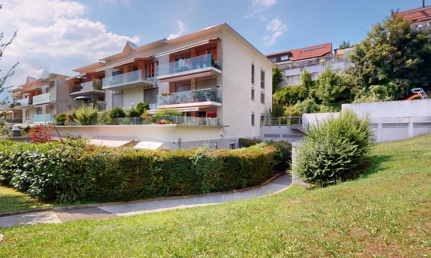 Möglichkeit in Clarens: 4,5 Zimmer ideal für Familie oder Investor - Foto 3 von 13