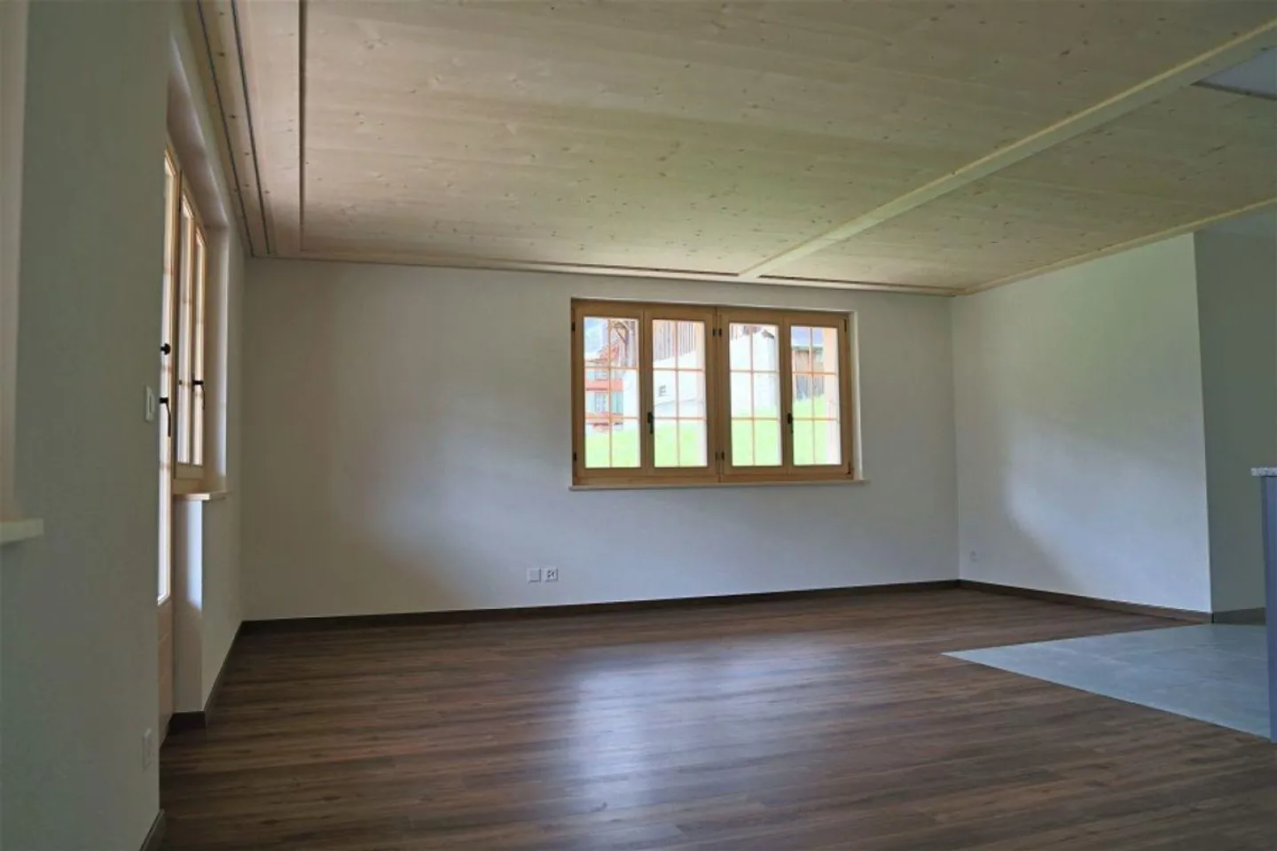 Modern 3.5-room apartment in Château-d'Oex - Photo 5 of 11