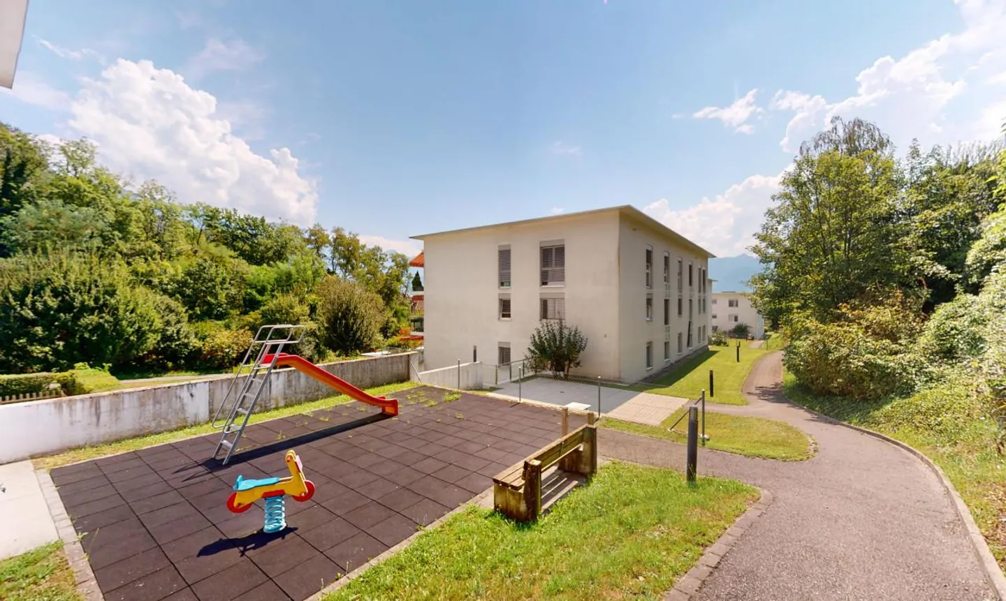 Möglichkeit in Clarens: 4,5 Zimmer ideal für Familie oder Investor - Foto 12 von 13