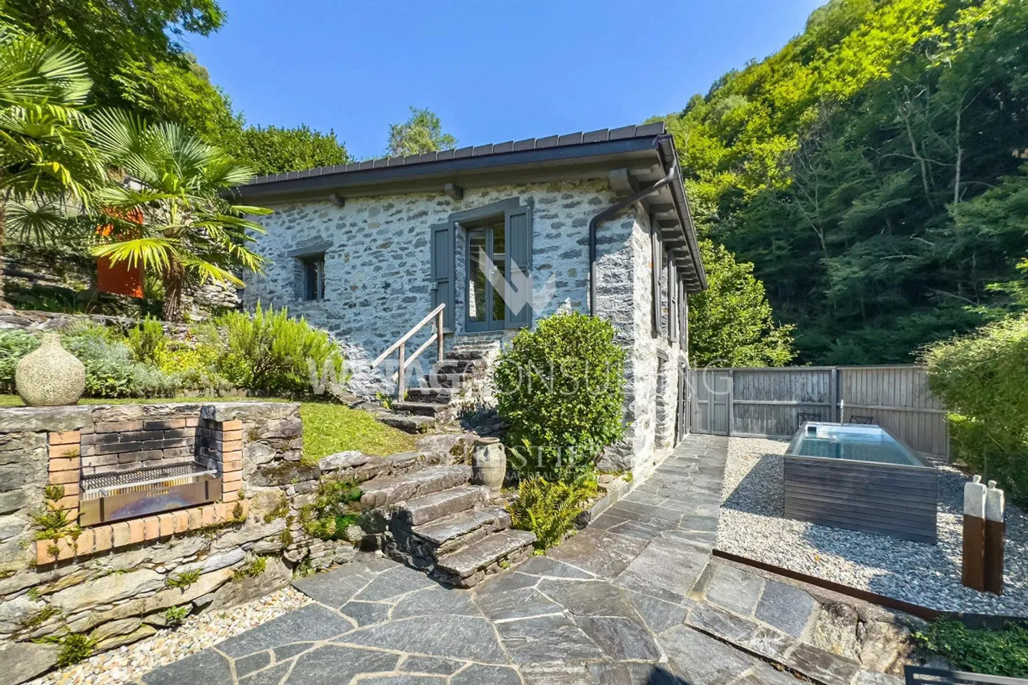 Unique, modern villa with separate Rustico, for sale in Berzona, in the beautiful Onsernone Valley - Photo 8 of 13