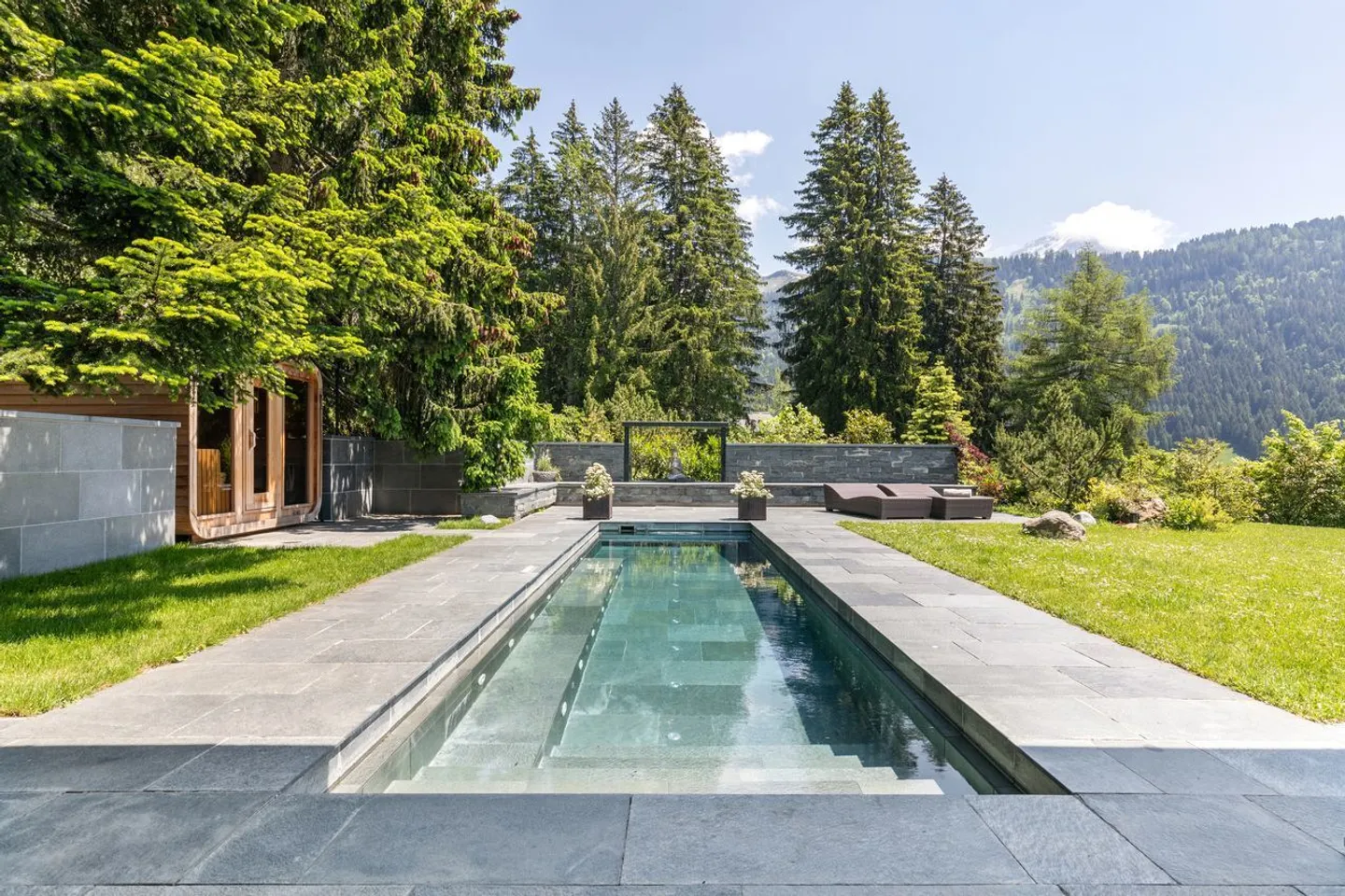 Spacious chalet with heated pool and stunning views of the Alps - Photo 6 of 13