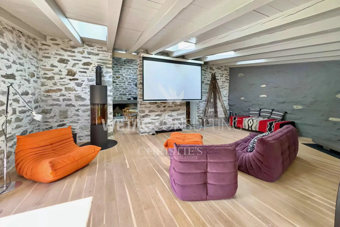 Unique, modern villa with separate Rustico, for sale in Berzona, in the beautiful Onsernone Valley - Photo 9 of 13