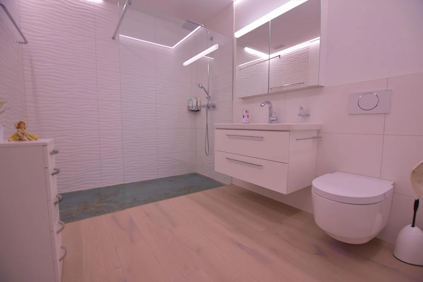 Expérience de vie exclusive, 5.5 pièces, maison de terrasse moderne, vue panoramique - Photo 8 sur 8