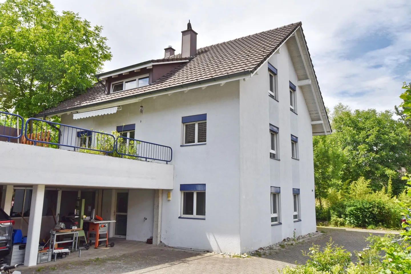 Casa unifamiliare di 6,5 stanze con appartamento - Foto 1 di 10
