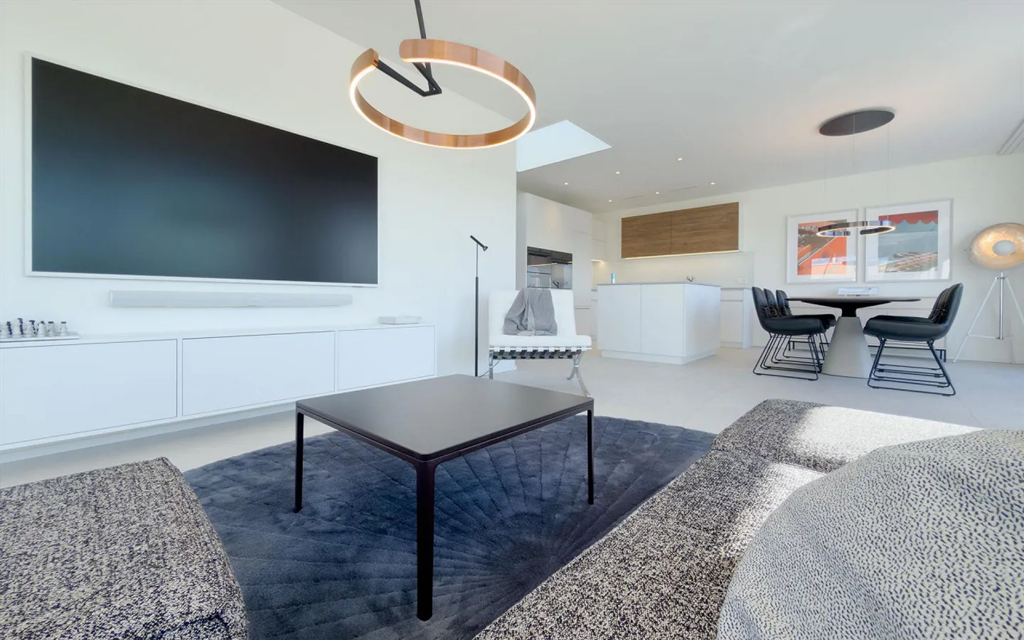 Appartamento attico esclusivo con terrazza, vista panoramica, smart home e jacuzzi - Foto 4 di 12