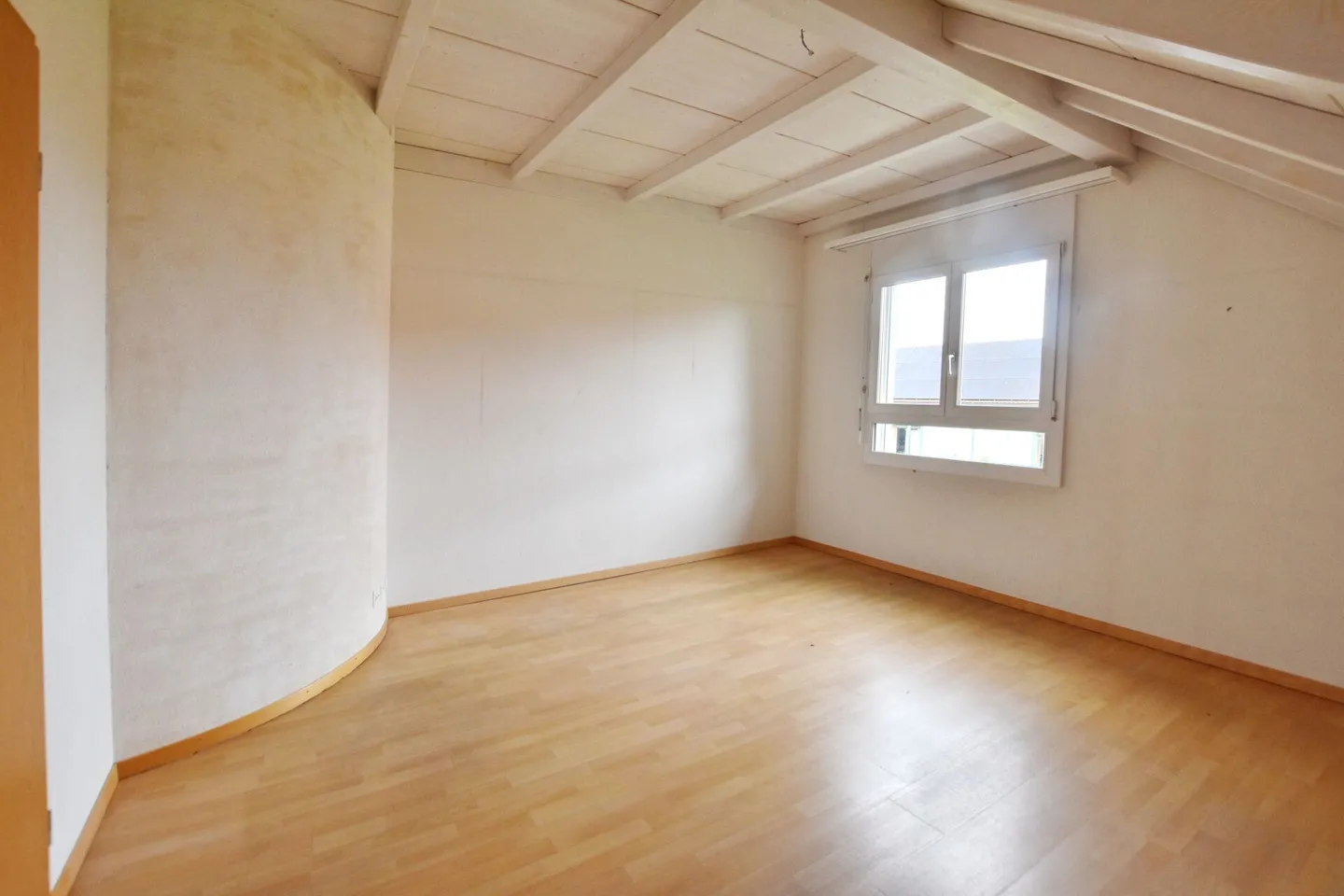 Casa unifamiliare di 6,5 stanze con appartamento - Foto 5 di 10