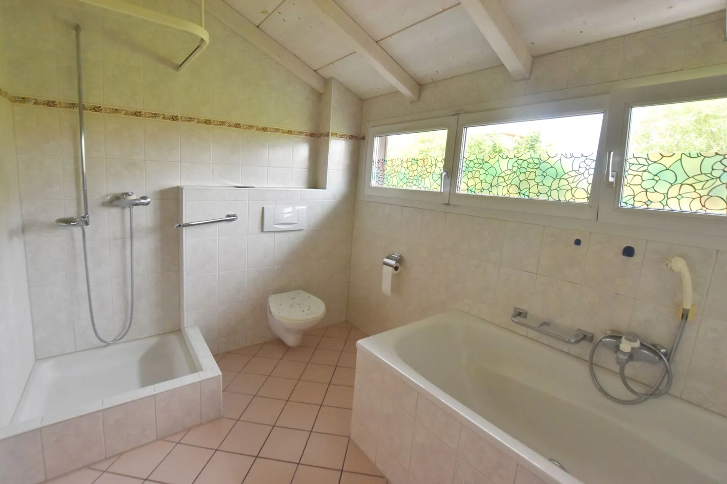 Casa unifamiliare di 6,5 stanze con appartamento - Foto 7 di 10