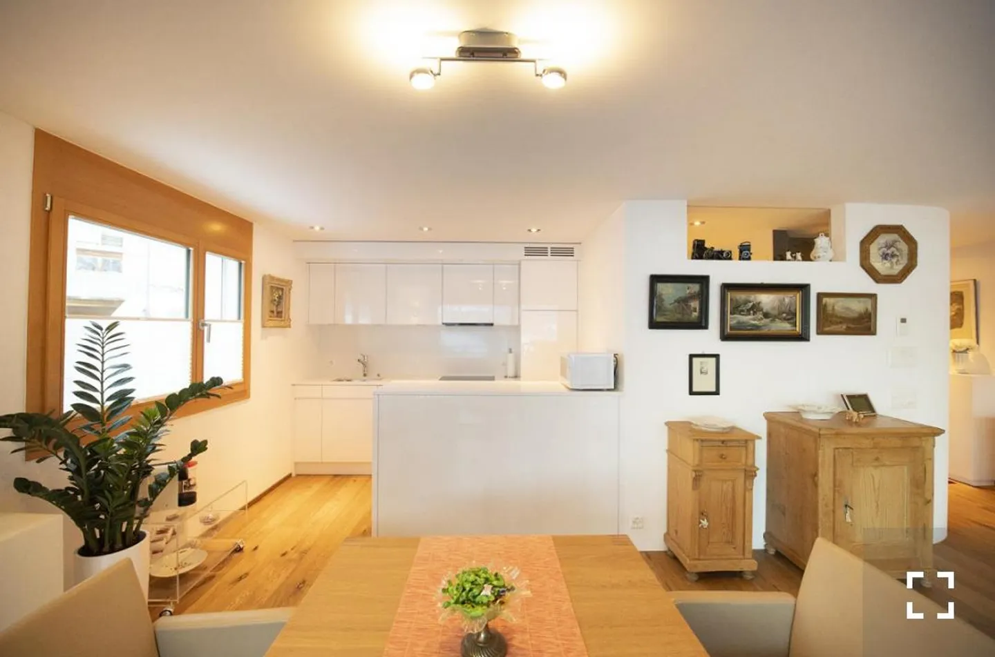 Appartement meublé élégant de 2,5 pièces - Photo 8 sur 18