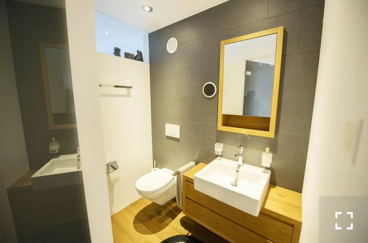 Appartement meublé élégant de 2,5 pièces - Photo 13 sur 18