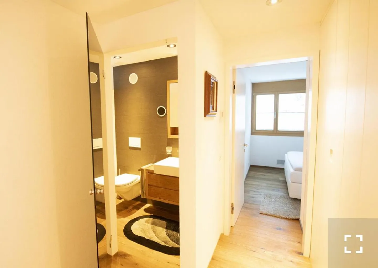 Appartement meublé élégant de 2,5 pièces - Photo 14 sur 18