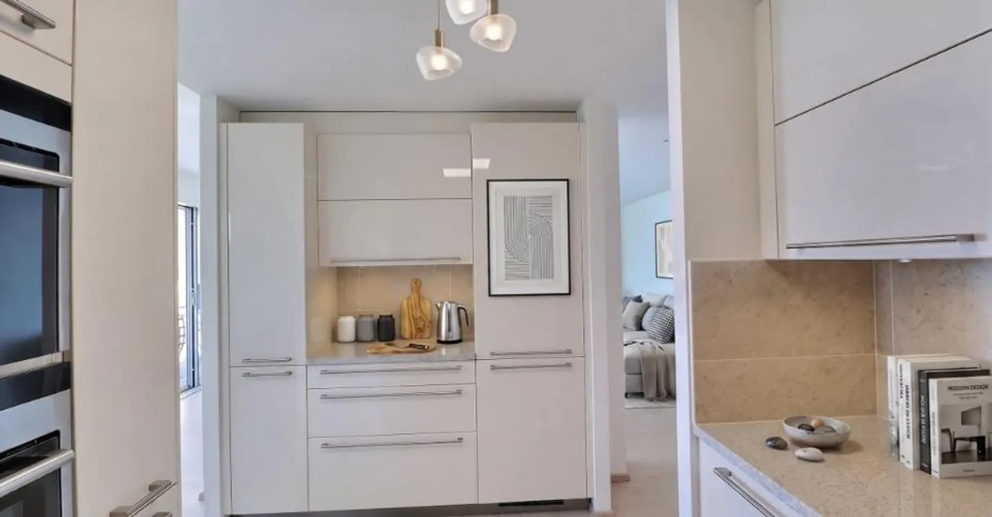 Appartement Éblouissant avec Vue - Photo 9 sur 13