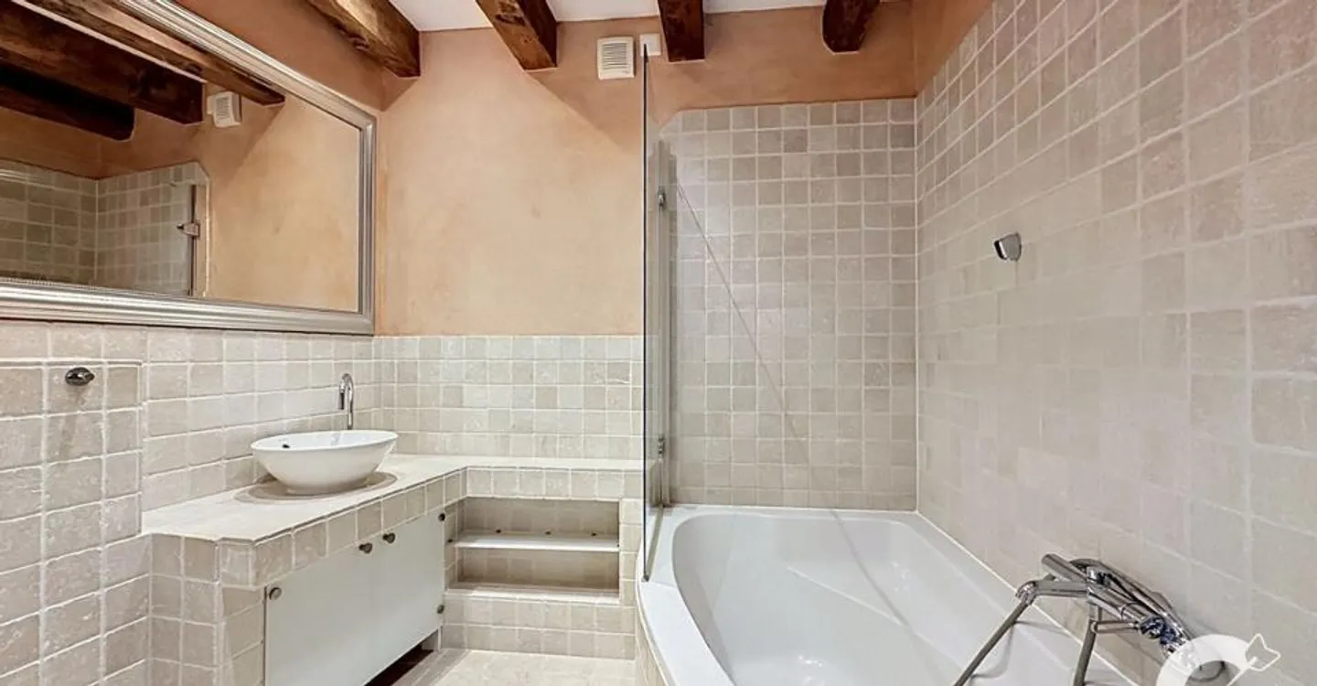 Charming Duplex with Rental Loft - Photo 5 of 9