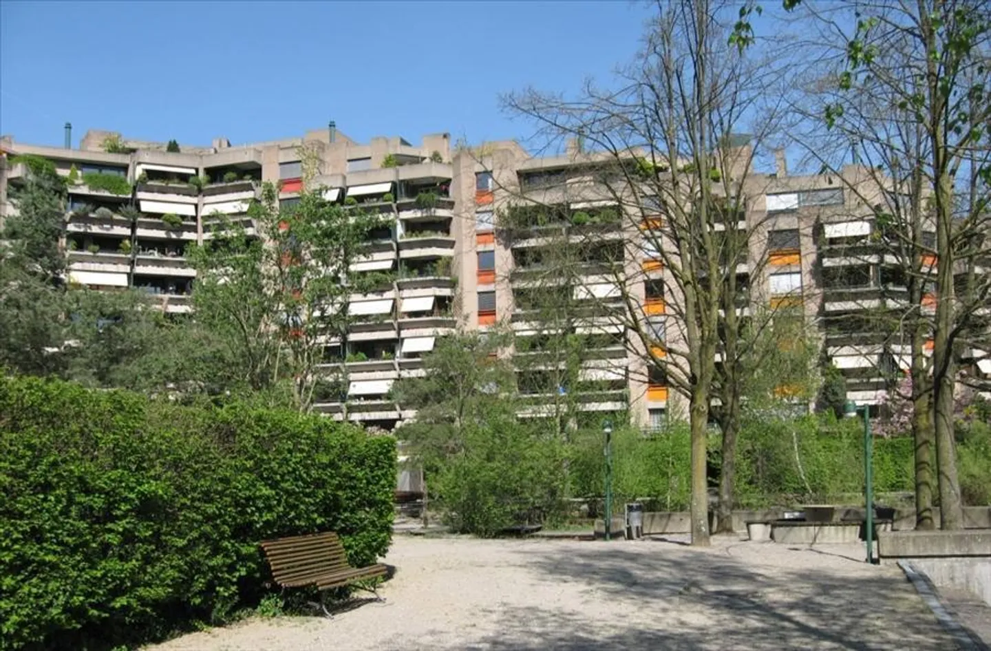 Grosszügiger Lagerraum im Brunaupark zu vermieten! - Foto 1 von 2