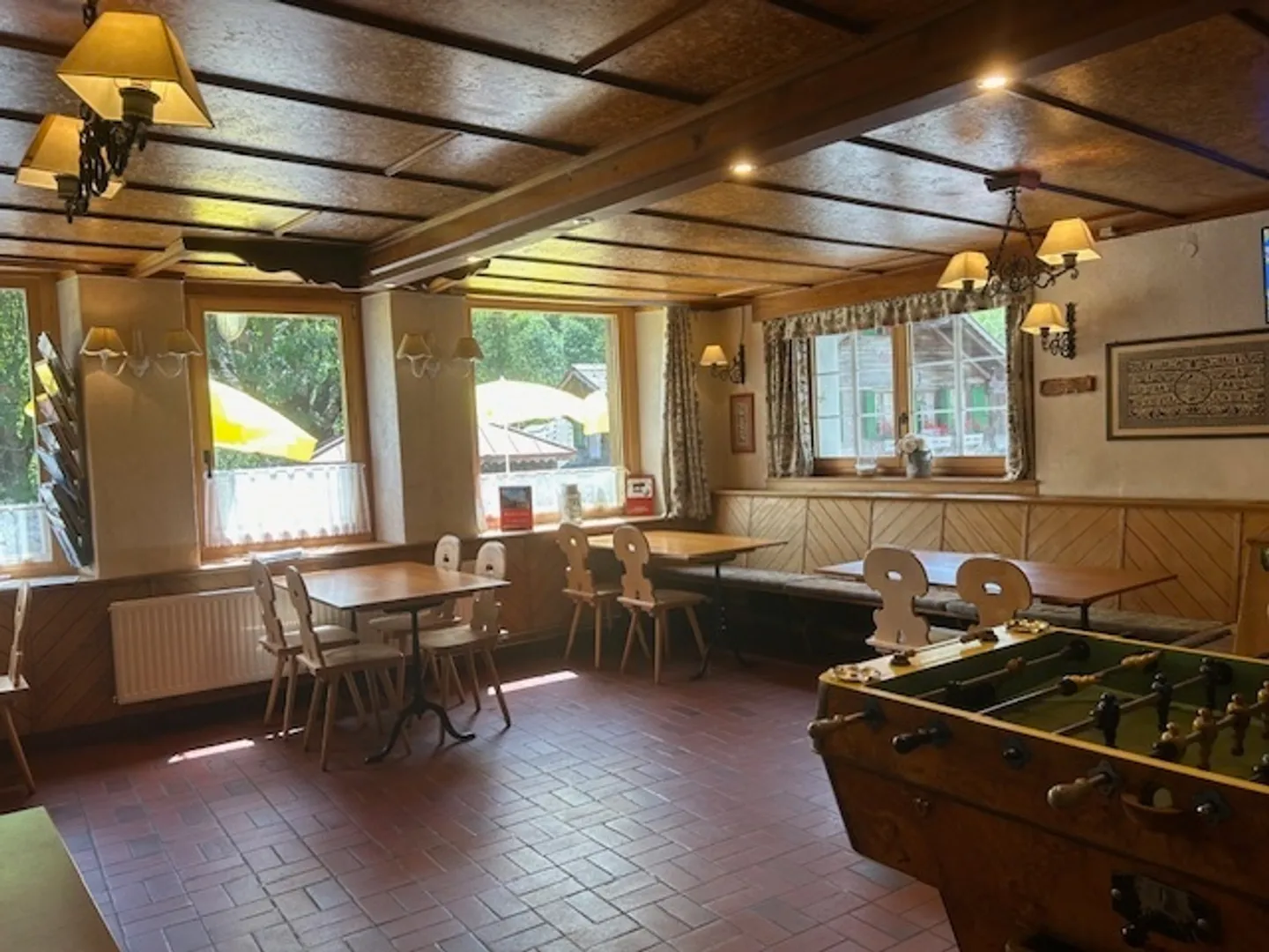Il Café-Ristorante du Chamois a L'Etivaz, un gioiello delle Alpi vodese - Foto 4 di 12